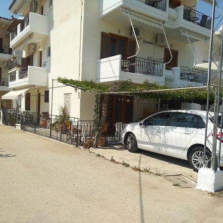 Appartement Πενυ Καντια 1Ος Ν 4 à Kandia Extérieur photo